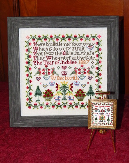 NEW PERSPECTIVES - Petit Point Embroidery Kit - Bettaknit